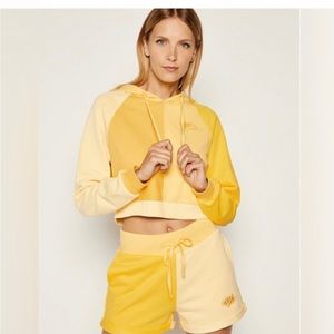 NWT GUESS X J BALVIN YELLOW COLORBLOCK HOODIE